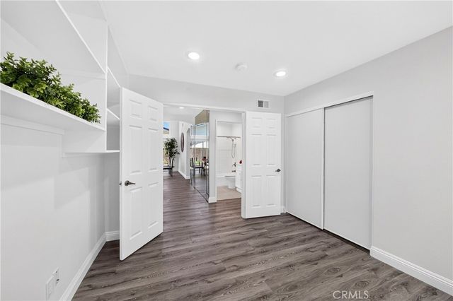 404 Continental Ct, Newbury Park, CA 91320
