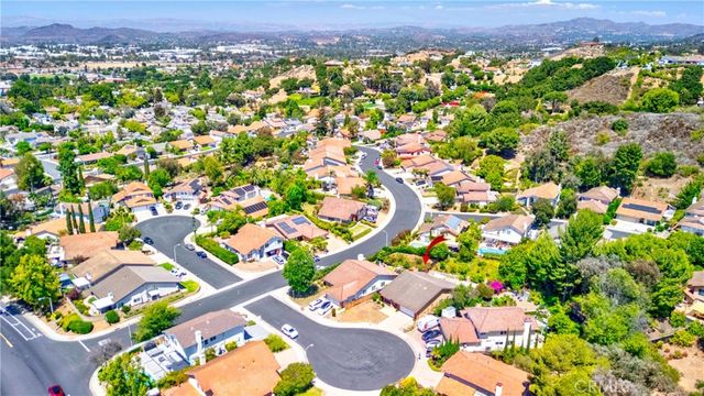 404 Continental Ct, Newbury Park, CA 91320