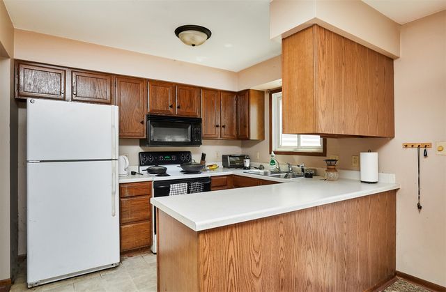 229 52nd Street, West Des Moines, IA 50265
