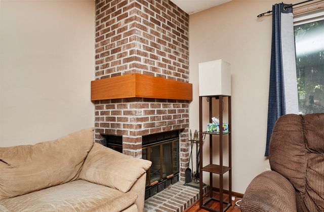 229 52nd Street, West Des Moines, IA 50265