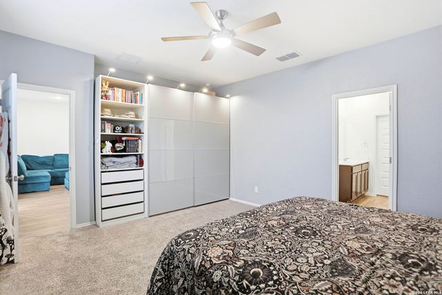 13250 Hagerd Loop, St Hedwig, TX 78152
