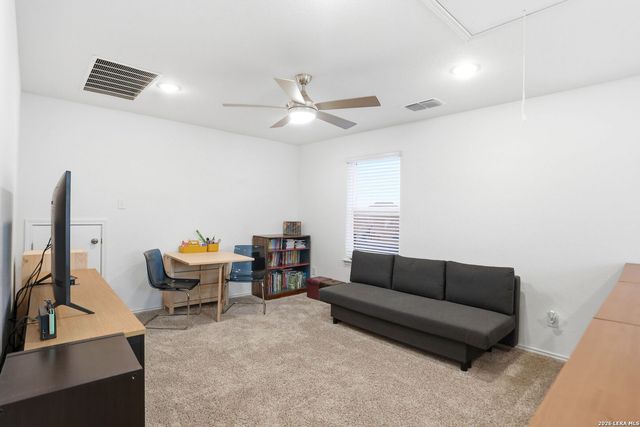 13250 Hagerd Loop, St Hedwig, TX 78152