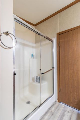 99 River Road, Irasburg, VT 05845