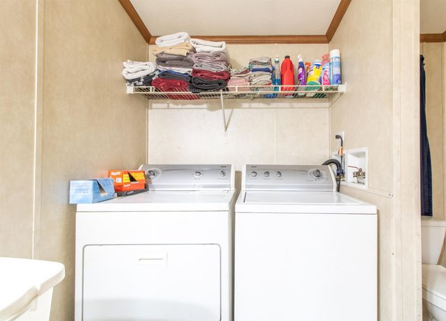 99 River Road, Irasburg, VT 05845