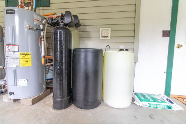 99 River Road, Irasburg, VT 05845