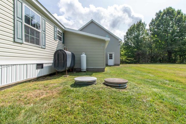 99 River Road, Irasburg, VT 05845