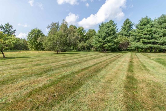 99 River Road, Irasburg, VT 05845