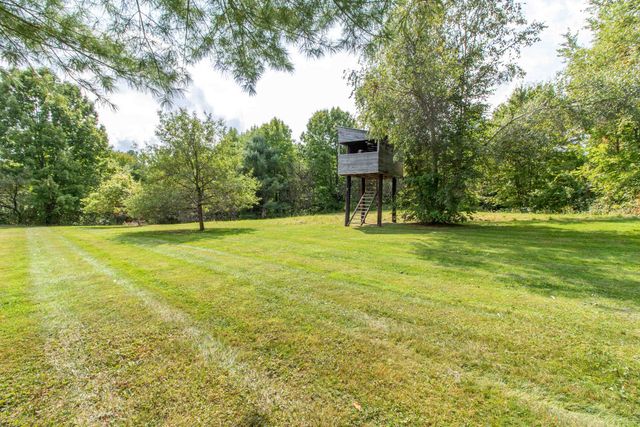 99 River Road, Irasburg, VT 05845