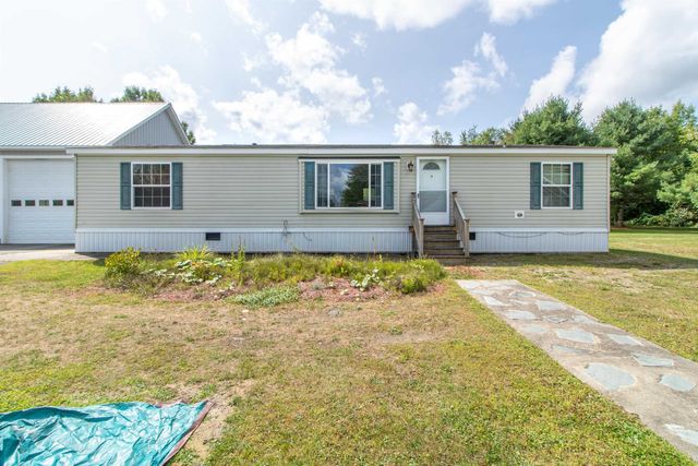 99 River Road, Irasburg, VT 05845