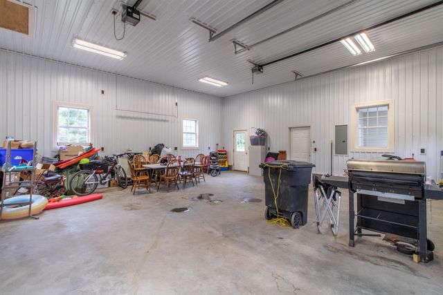 99 River Road, Irasburg, VT 05845