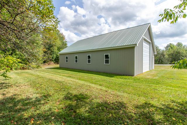 99 River Road, Irasburg, VT 05845