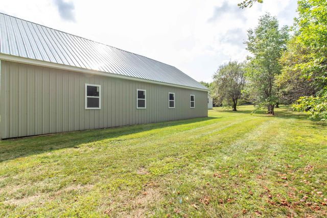 99 River Road, Irasburg, VT 05845