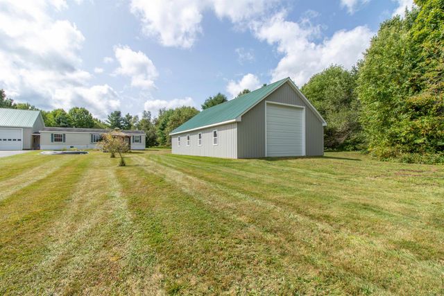 99 River Road, Irasburg, VT 05845
