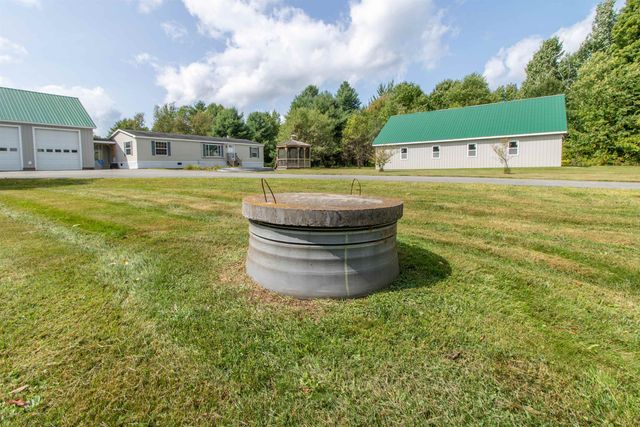 99 River Road, Irasburg, VT 05845