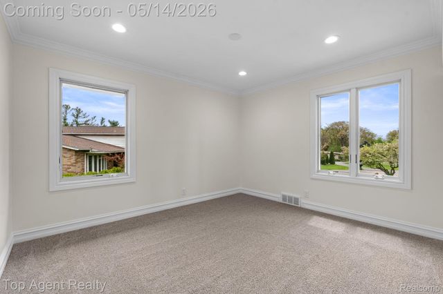 6739 White Pine Court, Bloomfield Hills, MI 48301