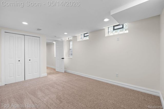 6739 White Pine Court, Bloomfield Hills, MI 48301