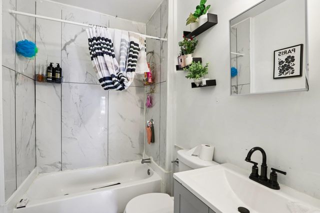 424 Cedar Street, Manchester, NH 03103