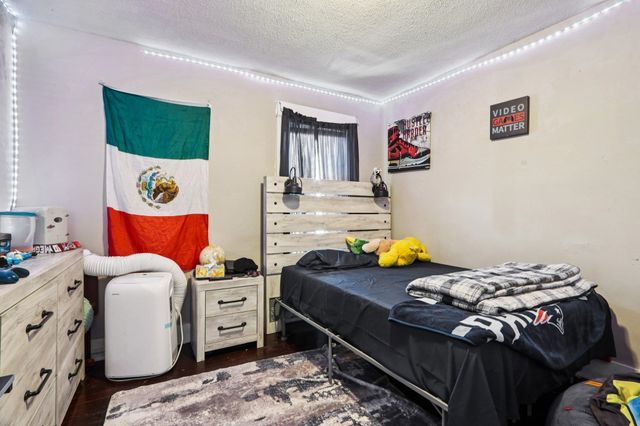 424 Cedar Street, Manchester, NH 03103