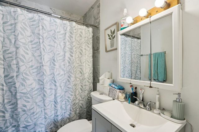 424 Cedar Street, Manchester, NH 03103