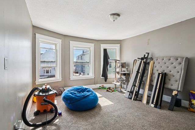 424 Cedar Street, Manchester, NH 03103