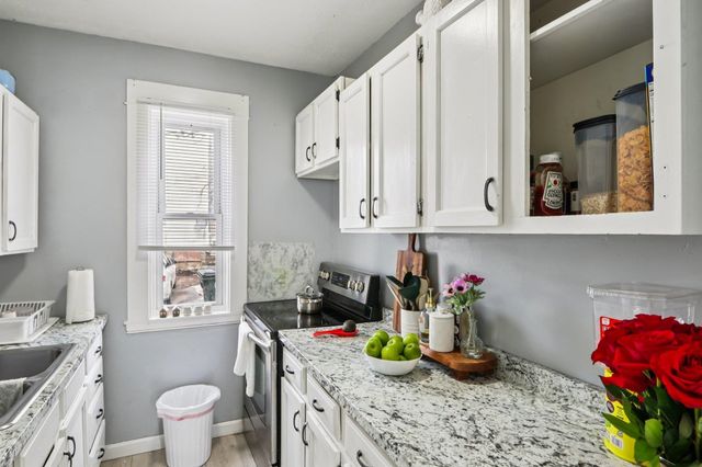 424 Cedar Street, Manchester, NH 03103