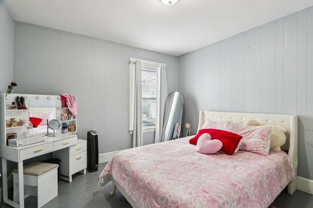 424 Cedar Street, Manchester, NH 03103