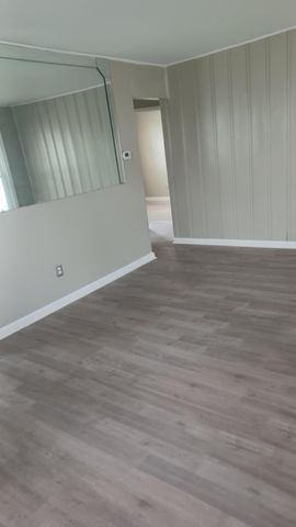 1341 E 15th Avenue, Columbus, OH 43211