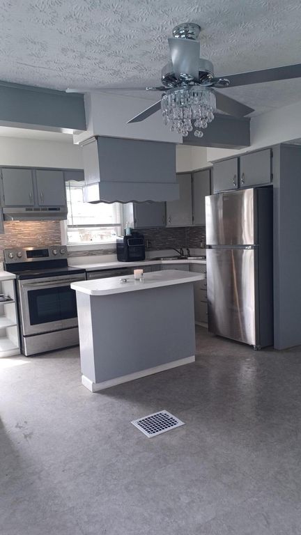 1341 E 15th Avenue, Columbus, OH 43211