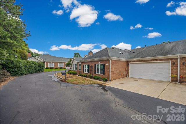 11334 Olde Turnbury Court, Charlotte, NC 28277