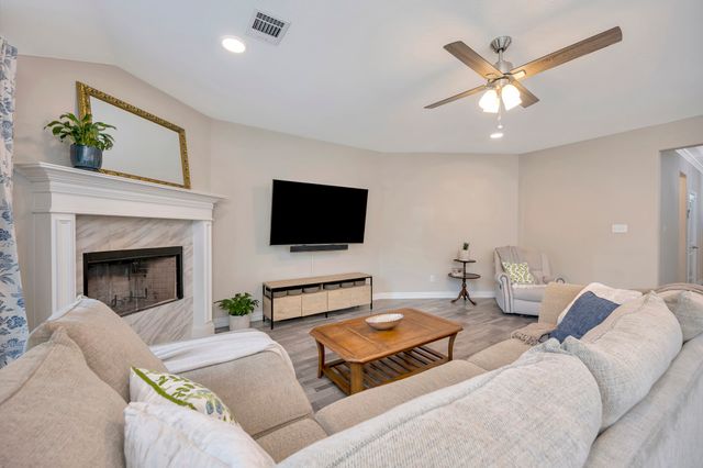 608 Perry Drive, White Settlement, TX 76108