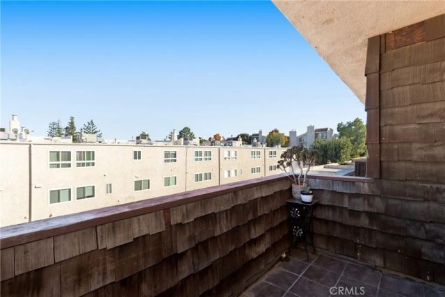 5400 Newcastle Avenue 56, Encino, CA 91316