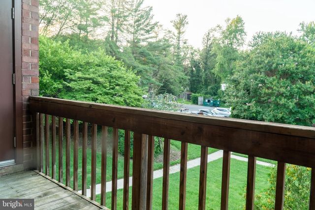 10724 WEST DR #302, Fairfax, VA 22030