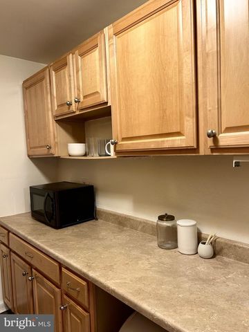 10724 WEST DR #302, Fairfax, VA 22030