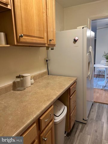 10724 WEST DR #302, Fairfax, VA 22030