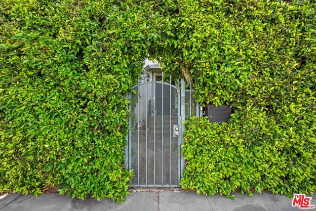 803 S Sycamore Avenue, Los Angeles, CA 90036