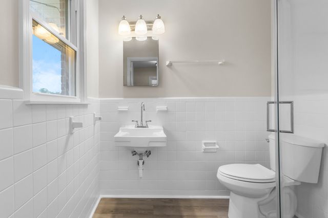 3070 Dover Rd, Woodlawn, TN 37191