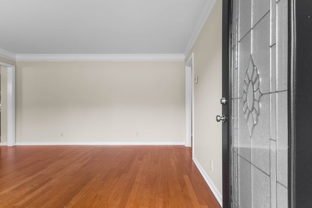 3070 Dover Rd, Woodlawn, TN 37191