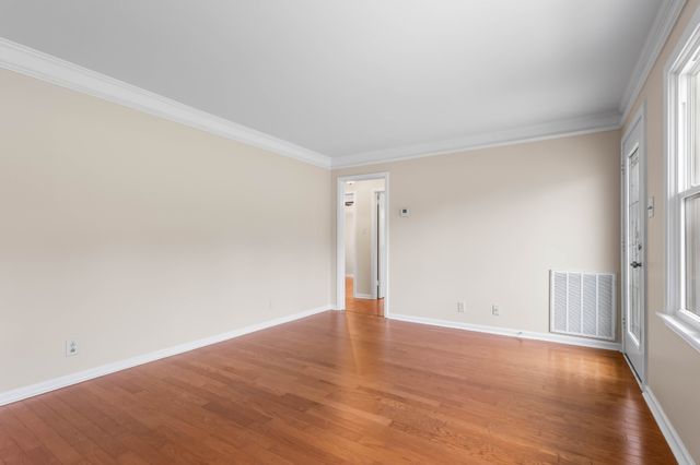 3070 Dover Rd, Woodlawn, TN 37191