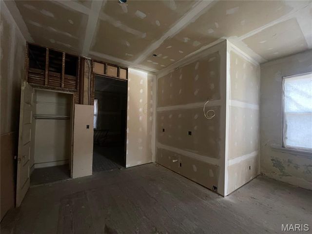 1443 S Vandeventer Avenue, St Louis, MO 63110