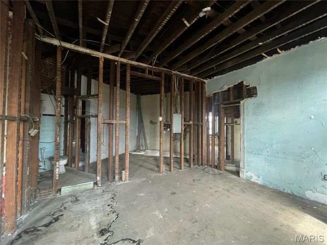 1443 S Vandeventer Avenue, St Louis, MO 63110