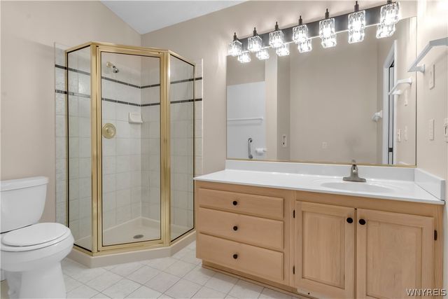 14 Woodpointe, Amherst, NY 14221