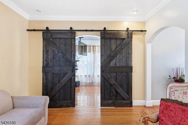 528 Wyndham Rd, Teaneck Twp., NJ 07666