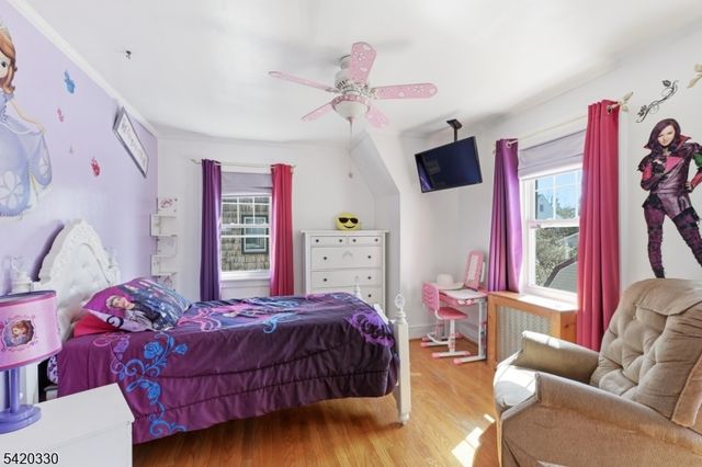 528 Wyndham Rd, Teaneck Twp., NJ 07666