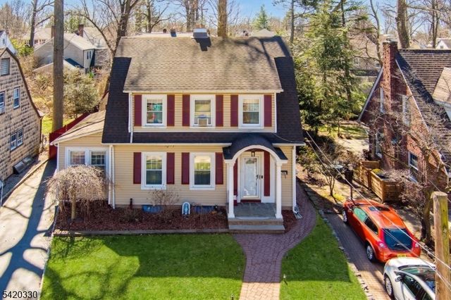 528 Wyndham Rd, Teaneck Twp., NJ 07666