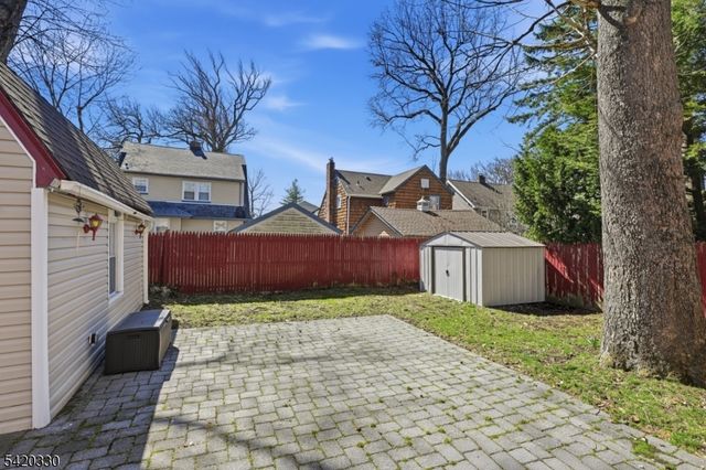 528 Wyndham Rd, Teaneck Twp., NJ 07666