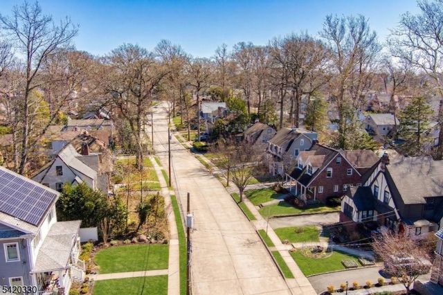 528 Wyndham Rd, Teaneck Twp., NJ 07666