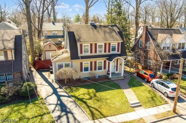 528 Wyndham Rd, Teaneck Twp., NJ 07666