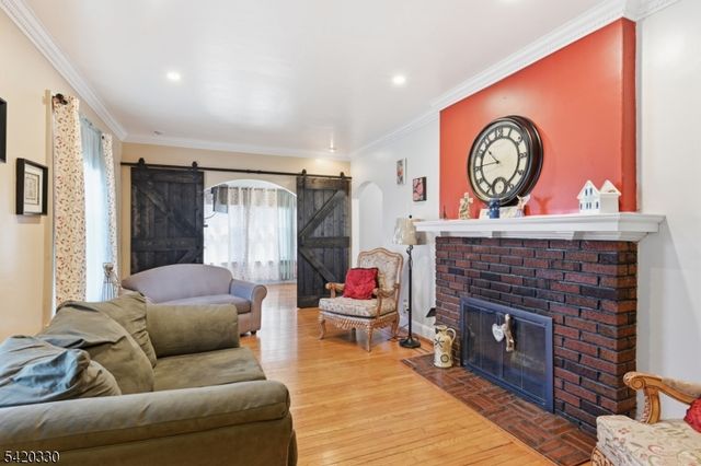 528 Wyndham Rd, Teaneck Twp., NJ 07666