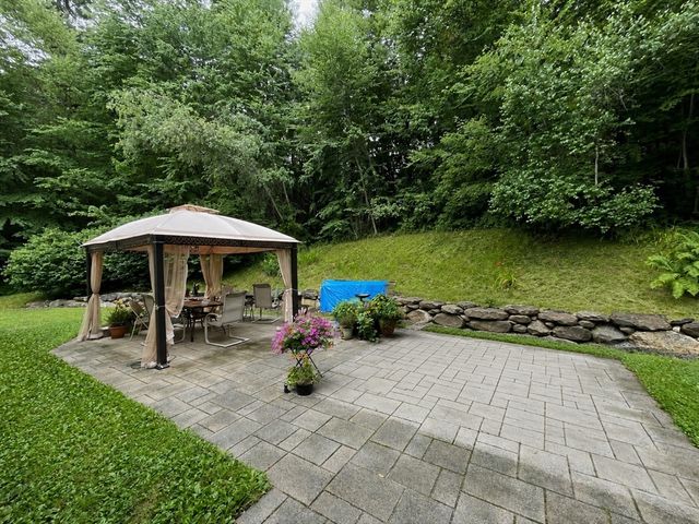 450 Lancaster Ave, Lunenburg, MA 01431
