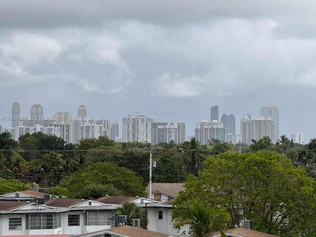 1750 NE 191st St 508-2, Miami, FL 33179